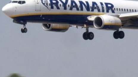 Ryanair съкращава флотилията си и поставя в риск 300 работни места