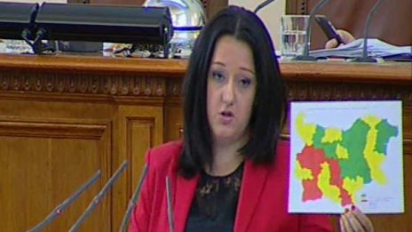 За зимното поддържане на пътищата са налични с 500 машини по-малко от нужните