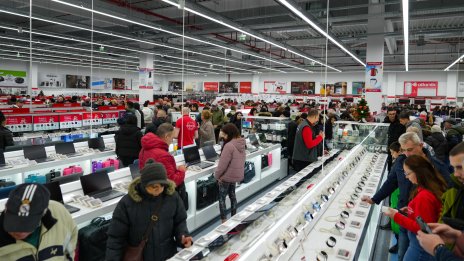 Технополис откри хипермаркет в Ловеч