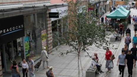 Инфлацията във Великобритания отчита леко забавяне през февруари