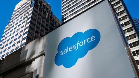 Силното търсене на облачни услуги накара Salesforce да повиши прогнозата си
