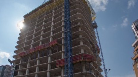Окончателно: Строителството на небостъргача "Златен век" продължава