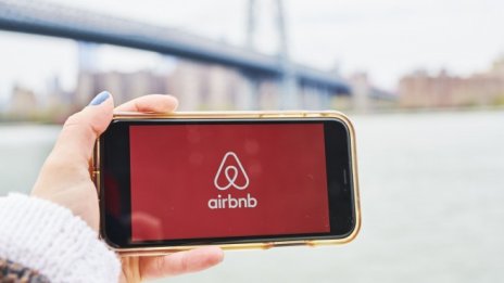 Airbnb очаква най-голямото възстановяване на туризма от век