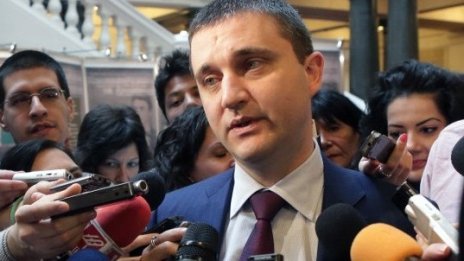 Част от фирмите получават отсрочка за подмяната на касовите апарати до септември