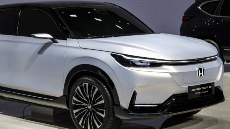 Honda понижи прогнозата си за годишната печалба заради проблемa с доставките