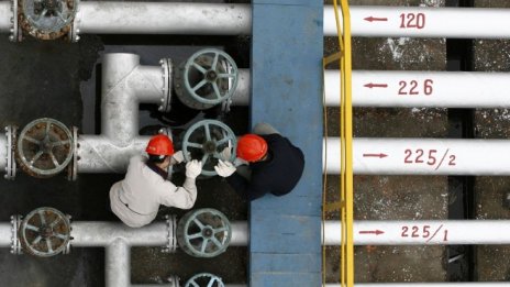 "Газпром" плати авансово за преноса на газ през България до 2023 г.