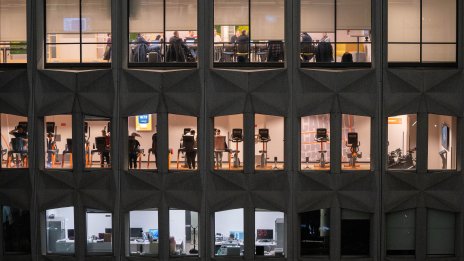 Бизнес имотите в Европа бързо се превръщат в блокирани активи