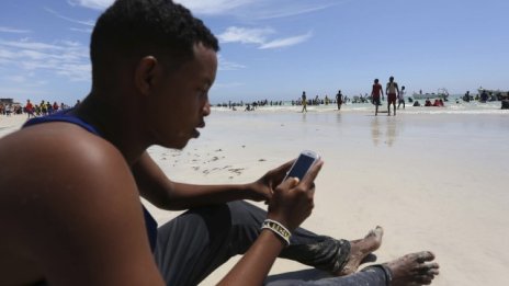 Безжичният интернет - ключът към "свързана" Африка