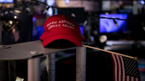 Опасенията от блокирането на администрацията в САЩ все пак взеха връх на Wall Street