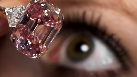 Съдят Christie's за продажбата на розов диамант