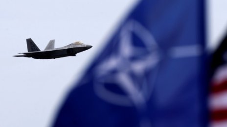 България харчи по 89 долара за отбрана на глава от населението