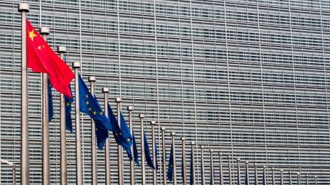 Фон дер Лайен иска контрол над европейските инвестиции в Китай