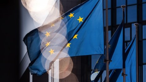 ЕС се отказва от забраната европейски танкери да пренасят руски петрол за трети страни