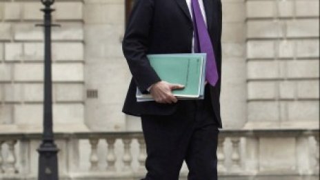 Бюджетните рестрикции на Острова могат да продължат общо осем години