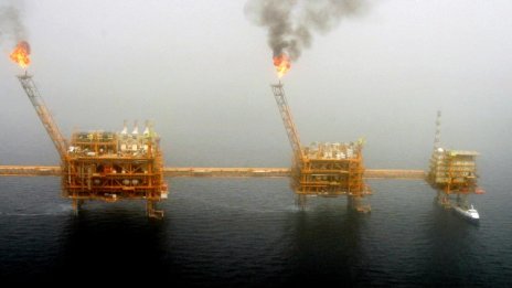 Иран подписа газова сделка за 4,8 млрд. долара с консорциум, воден от Total