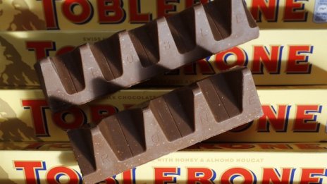 Mondelez промени емблематичната форма на шоколада си Toblerone на Острова