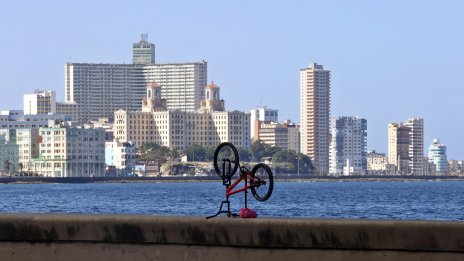 Петролната блокада на Венецуела от САЩ тласка Куба към срив