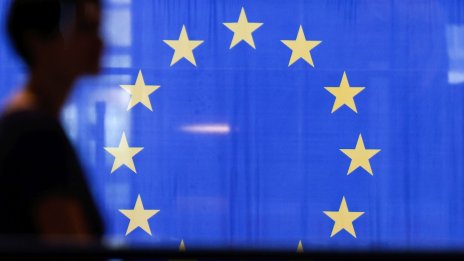 ЕС все повече търгува с автократи и диктатори, според изследване на ЕЦБ