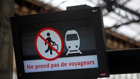 Франция преживява  "черен вторник"  на стачки в транспорта