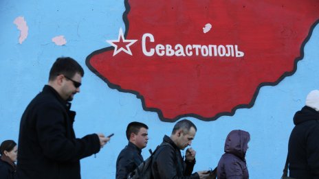 Щабът на Черноморския флот в Крим е изцяло разрушен, Русия изпрати нови ракети по Киев*