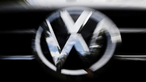 Шефът на Volkswagen: Нужна ни е радикална промяна заради прехода към електромобили
