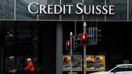 Credit Suisse започна съкращения на висши банкери в Азия