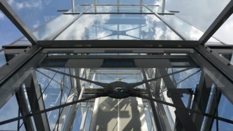 От ДАМТН отричат, че ще спират  масово асансьори след 1 януари