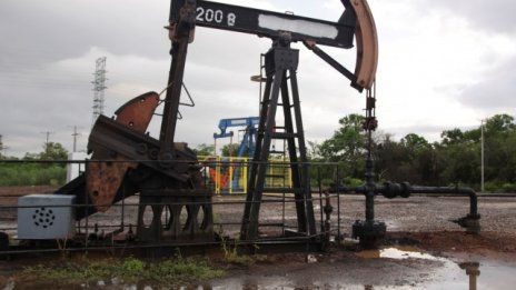 При липса на споразумение петролът може да поевтинее до под 40 долара за барел