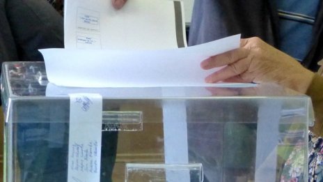 Алфа Рисърч: Цачева и Радев - с 8% разлика, изходът от балотажа – неясен