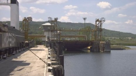 Година и половина ще продължи работата по новия генерален план на порт Варна