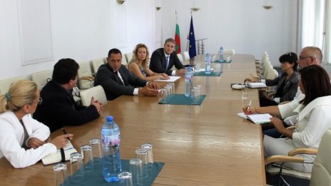 До 50 хил. лв. ще получават малки и средни предприятия за излизане на борсата