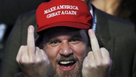 Крайнодесните поклонници на Тръмп