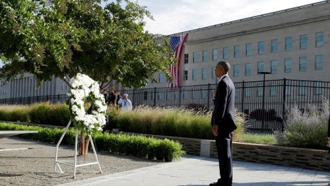 Обама призова сънародниците си да не отстъпват пред тероризма