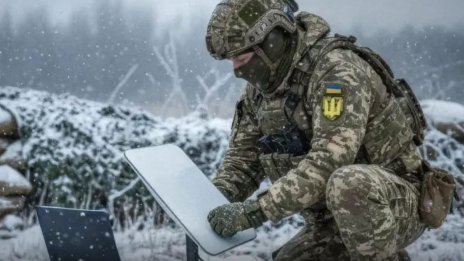 Москва атакува цели в Украйна, които смята за военни, Starlink спря за руската армия