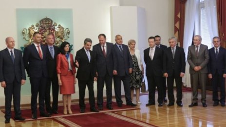 Плевнелиев призова политиците да загърбят партийните интереси