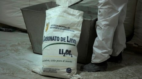 Ще поевтинеят ли още батериите за електромобилите?