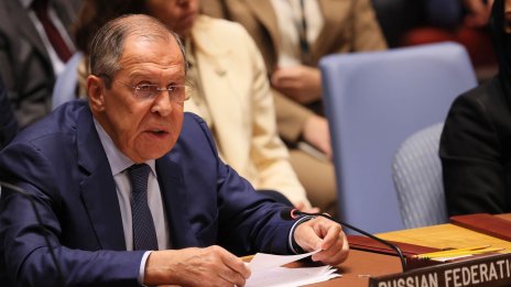 Франция е искала да преговаря с Русия без Украйна, според Лавров*