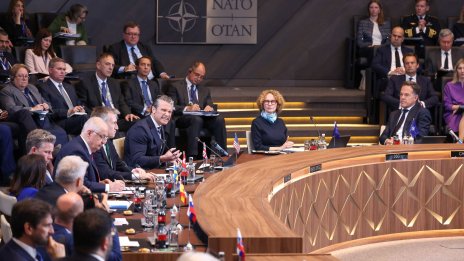 НАТО ще модернизира ядрените си способности и ще подобрява планирането