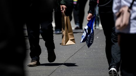 Продажбите на дребно в САЩ бележат значителен ръст през юли