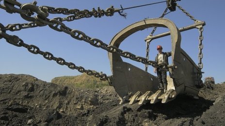 Прекратява се временно концесията на мина „Оброчище“