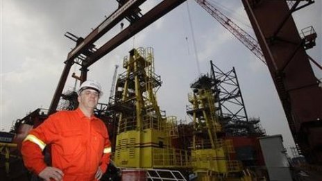 Възходът на електромобилите ще доведе до спад на търсенето на бензин