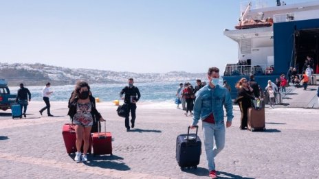 Балканските страни постепенно облекчават Covid мерките