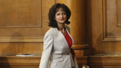 А. Апостолов: Урокът от отхвърлените кандудатури трябва да бъде за КФН