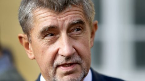 Партията на Андрей Бабиш се отправя към убедителна победа на изборите в Чехия