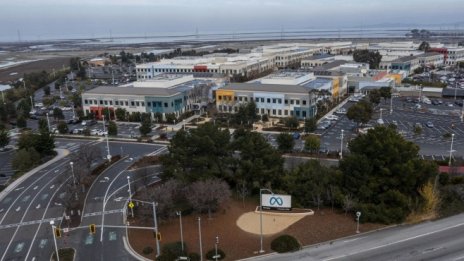 Сривът на акциите на Meta е оправдан и закъснял