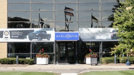 Stellantis придобива 20% в австралийска миннодобивна компания 