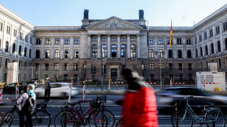 Мащабният бюджет за отбрана и инфраструктура в Германия преодоля последната пречка