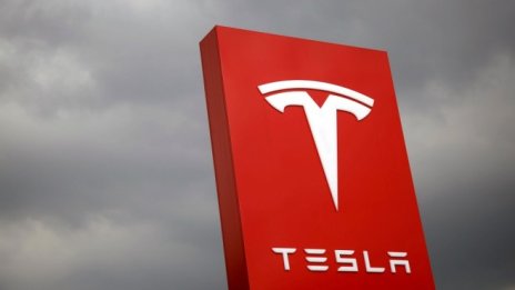 Основателят на Oracle вече е вторият по големина индивидуален инвеститор в Tesla