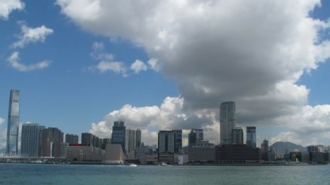 Най-гъсто застроената с апартаменти сграда изниква в най-скъпия пазар в света