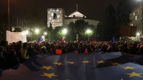 Защо Полша и Русия разменят удари на дипломатическия фронт